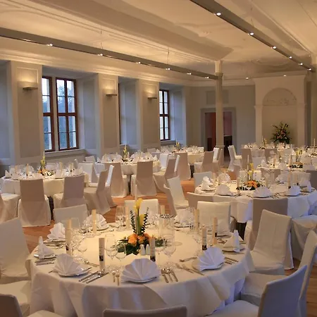 Schloss Weimar 3*