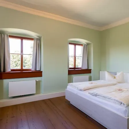 Schloss Weimar Hotel 3*