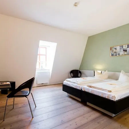 Schloss 3* Ettersburg