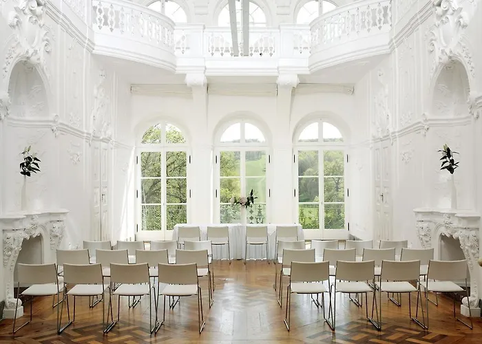 ホテル Schloss Weimar 3*