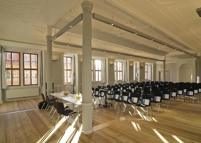 Schloss Weimar 3* Ettersburg