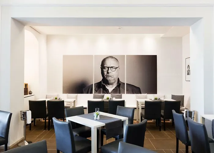 ホテル Schloss Weimar Ettersburg